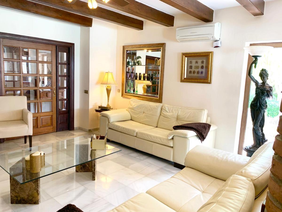 Villa Turrion Marbellac Extérieur photo